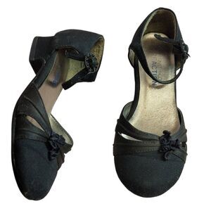 Kenneth Cole Reaction black sandals 7.5